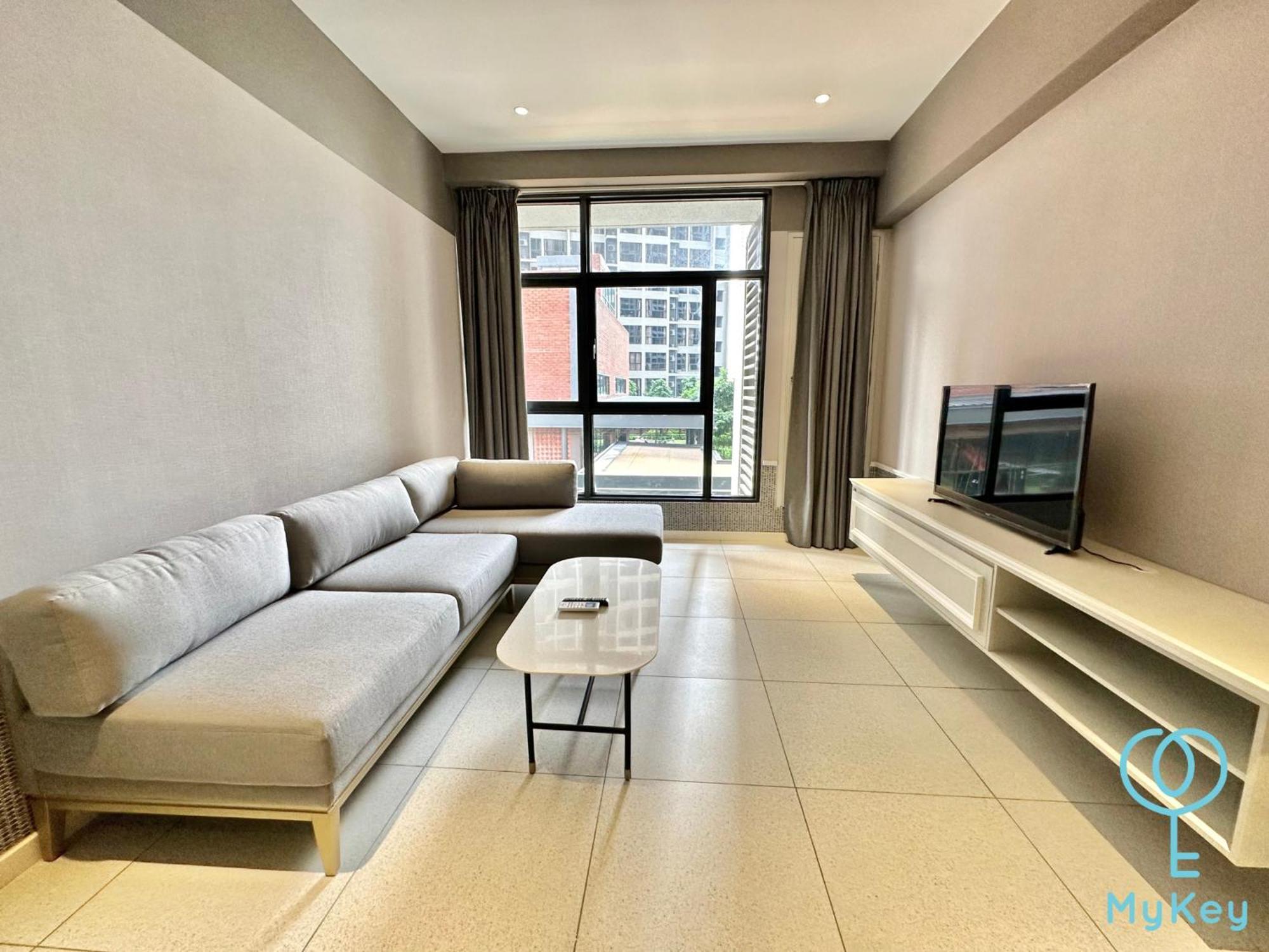 Ferienwohnung Millerz Square By Mykey Kuala Lumpur Exterior foto A living room in a serviced apartment in Ho Chi Minh City, Vietnam