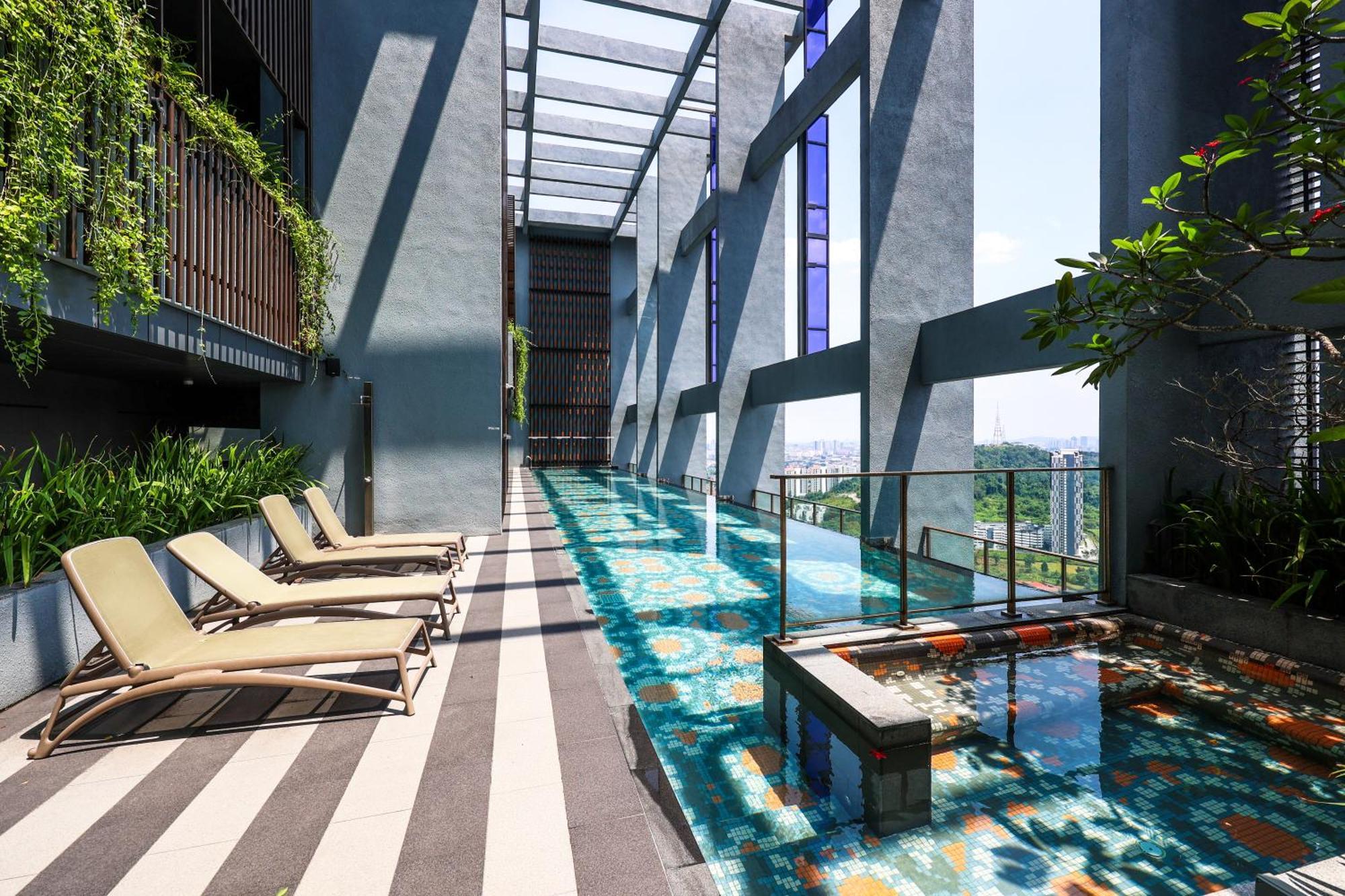Ferienwohnung Millerz Square By Mykey Kuala Lumpur Exterior foto Sky Pool