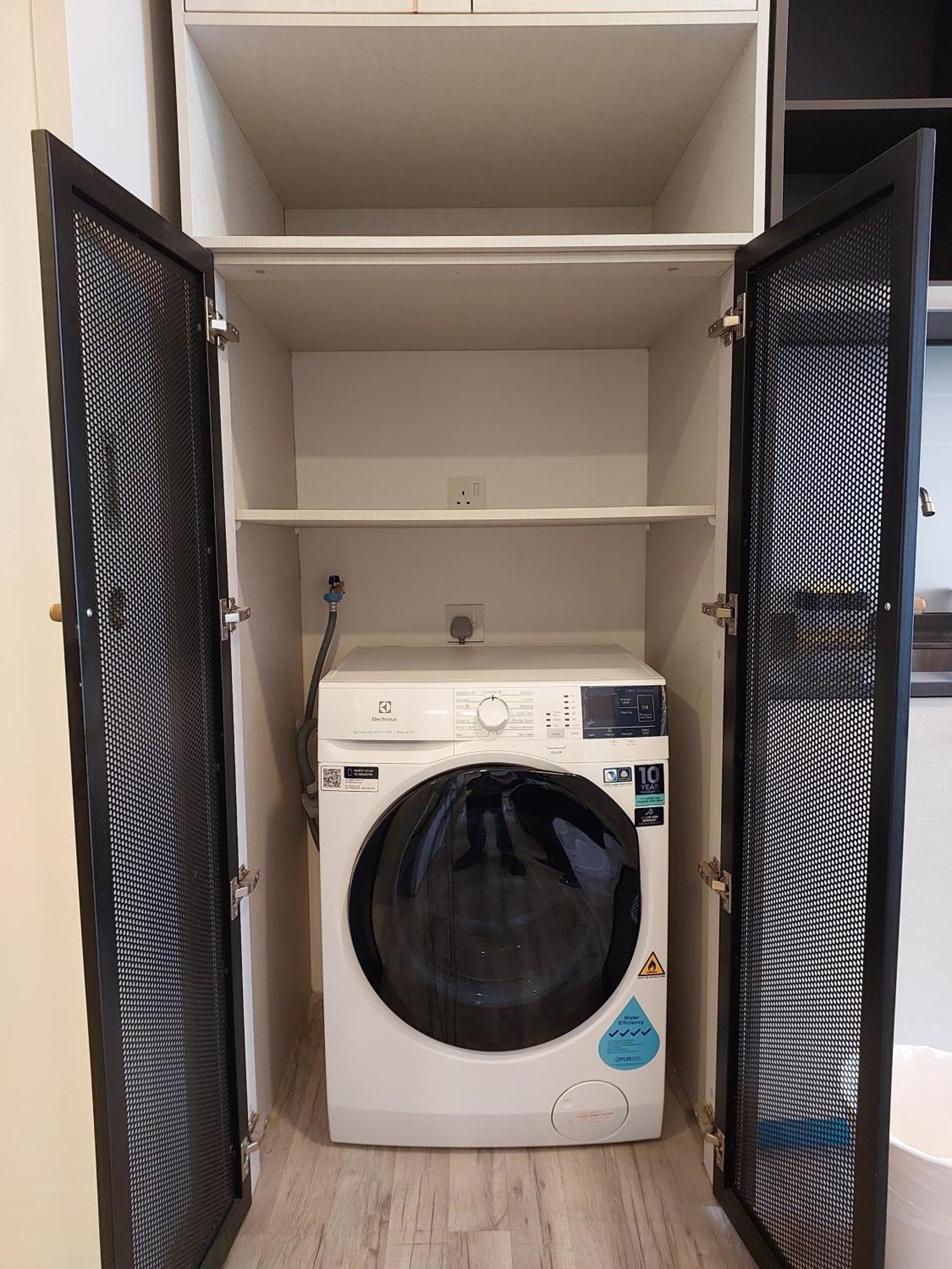 Ferienwohnung Millerz Square By Mykey Kuala Lumpur Exterior foto A washing machine in a laundry room