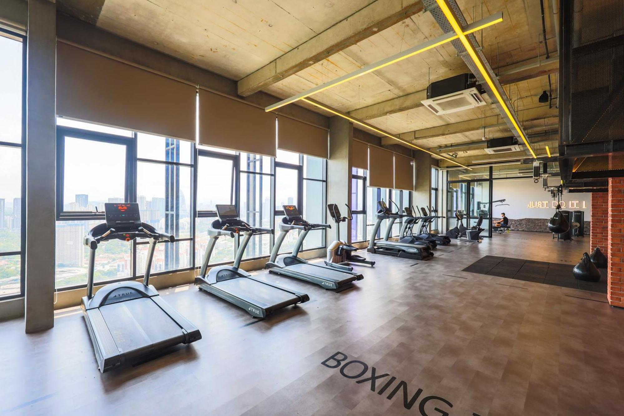 Ferienwohnung Millerz Square By Mykey Kuala Lumpur Exterior foto The gym at the University of Law, Birmingham