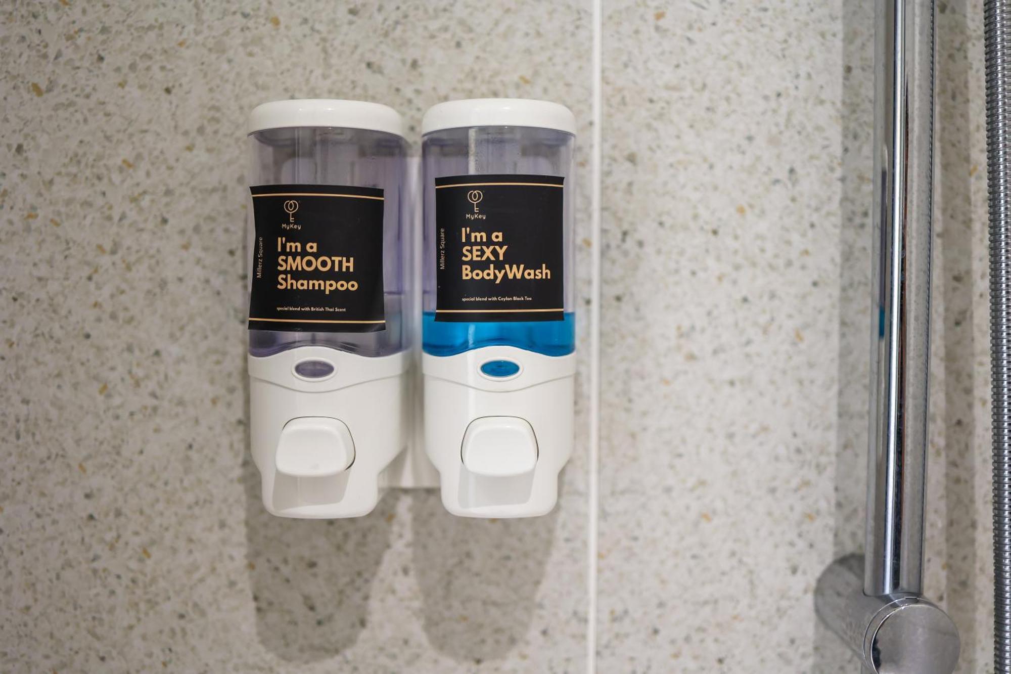 Ferienwohnung Millerz Square By Mykey Kuala Lumpur Exterior foto Soap dispensers