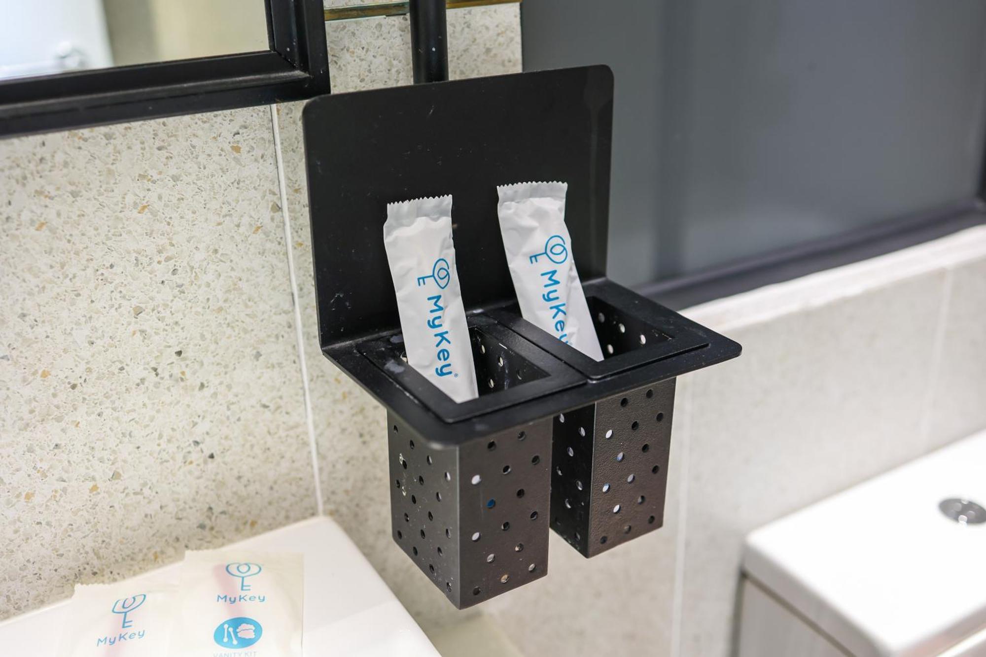 Ferienwohnung Millerz Square By Mykey Kuala Lumpur Exterior foto A shower gel dispenser