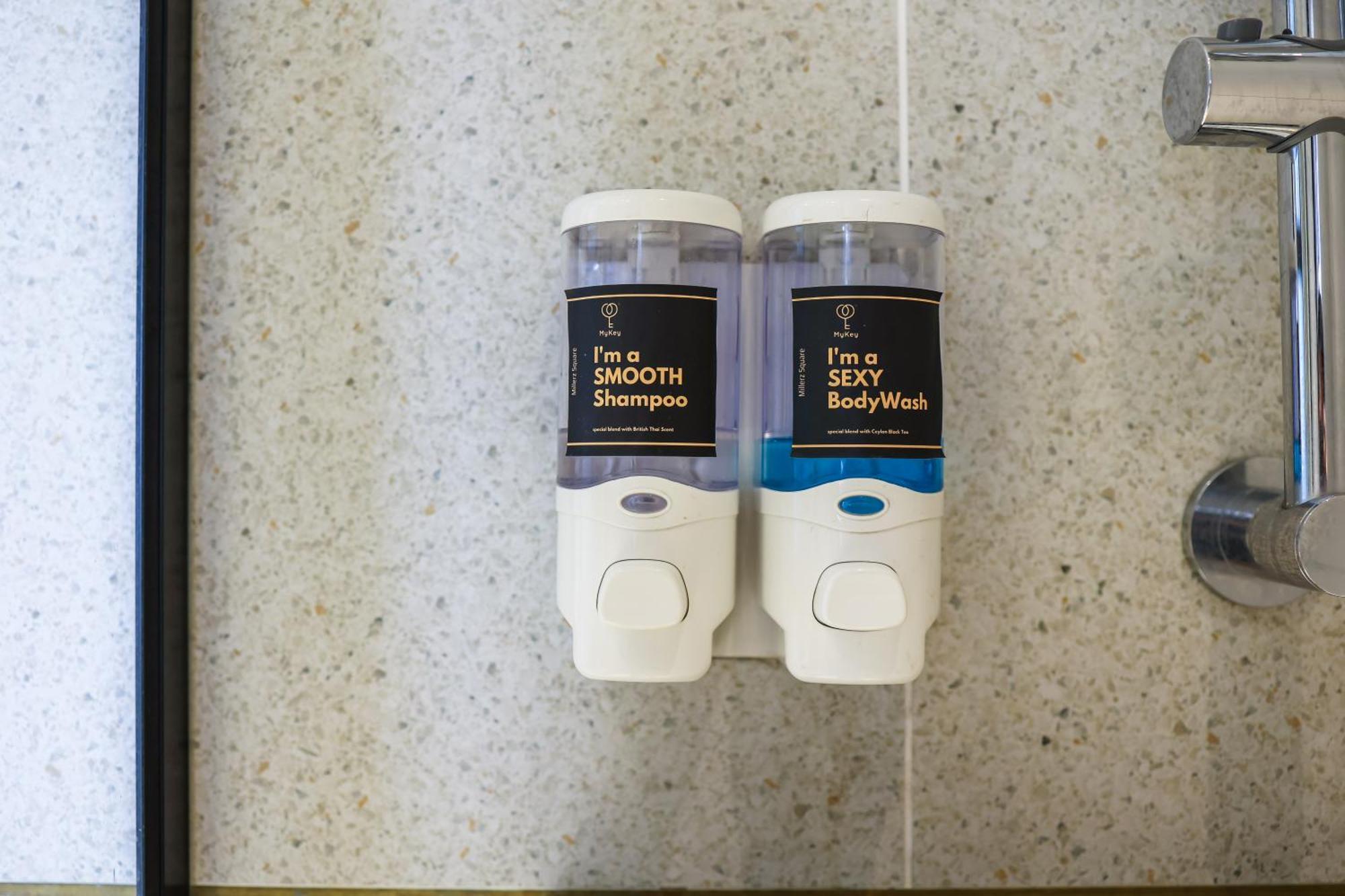 Ferienwohnung Millerz Square By Mykey Kuala Lumpur Exterior foto Soap dispensers