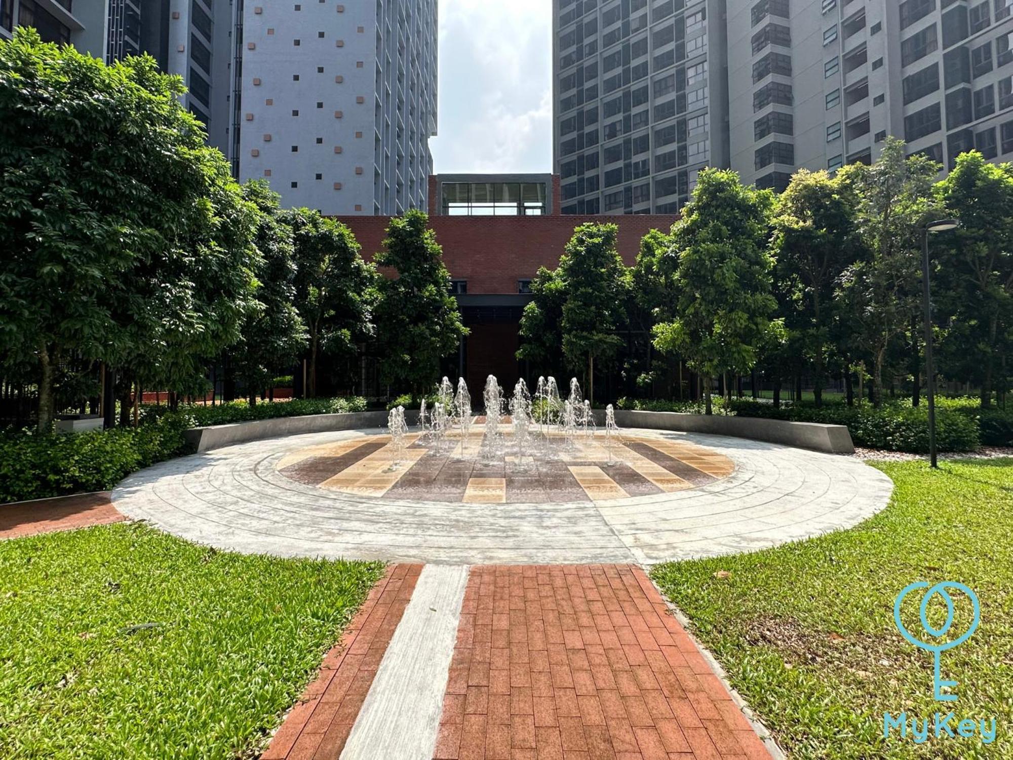 Ferienwohnung Millerz Square By Mykey Kuala Lumpur Exterior foto Fountain at the entrance of the station