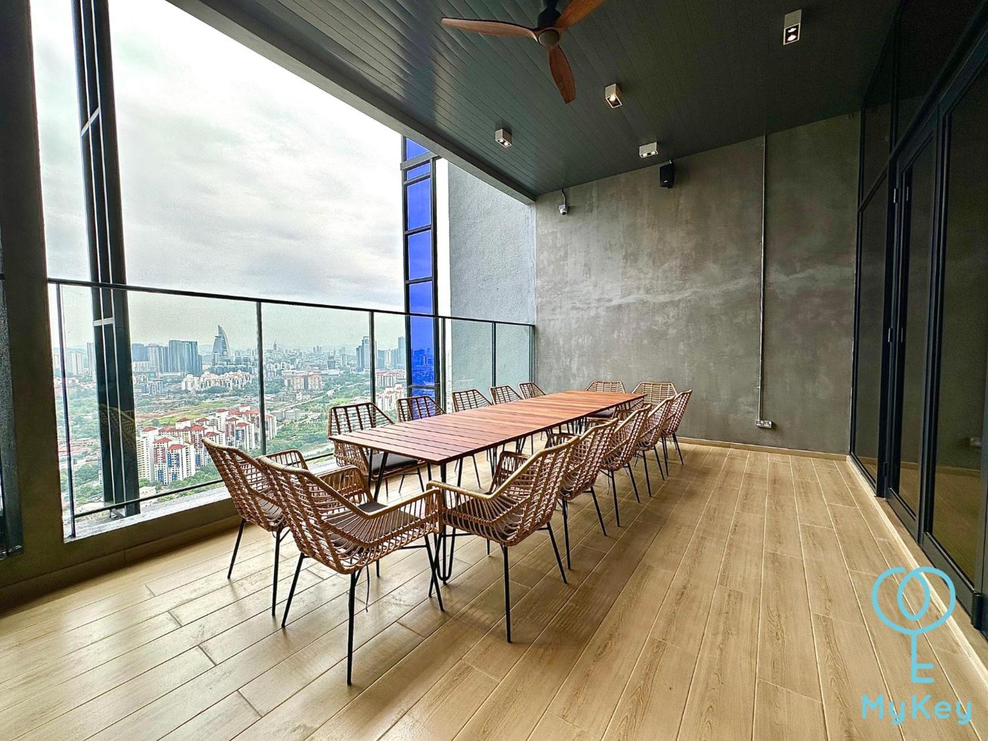 Ferienwohnung Millerz Square By Mykey Kuala Lumpur Exterior foto Sky Garden